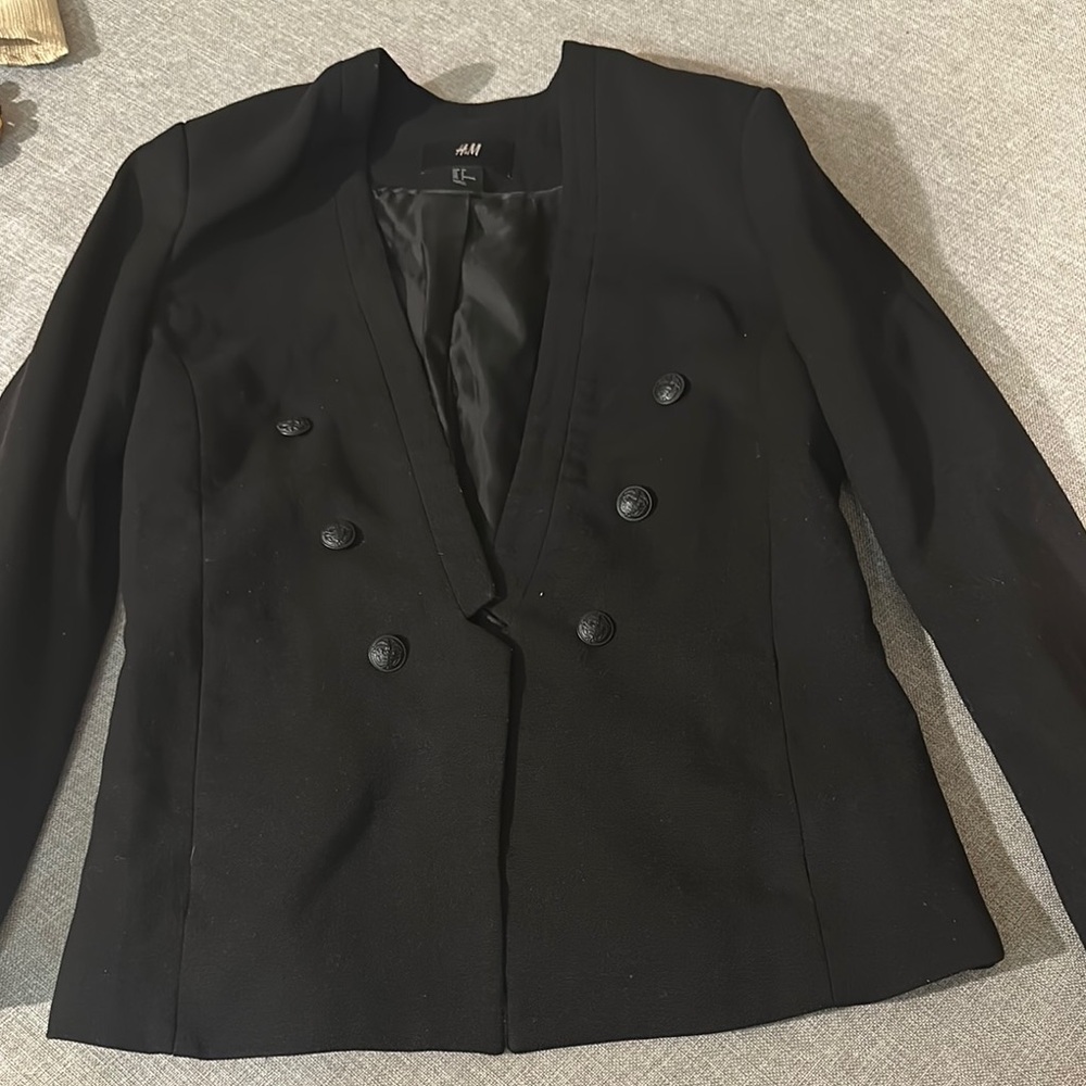 H&M Black Structured Blazer for Professional Wear